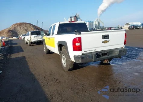 2007 Chevrolet Silverado 1500 Work Truck z USA, uszkodzony, nr VIN 2GCEK19C071650738